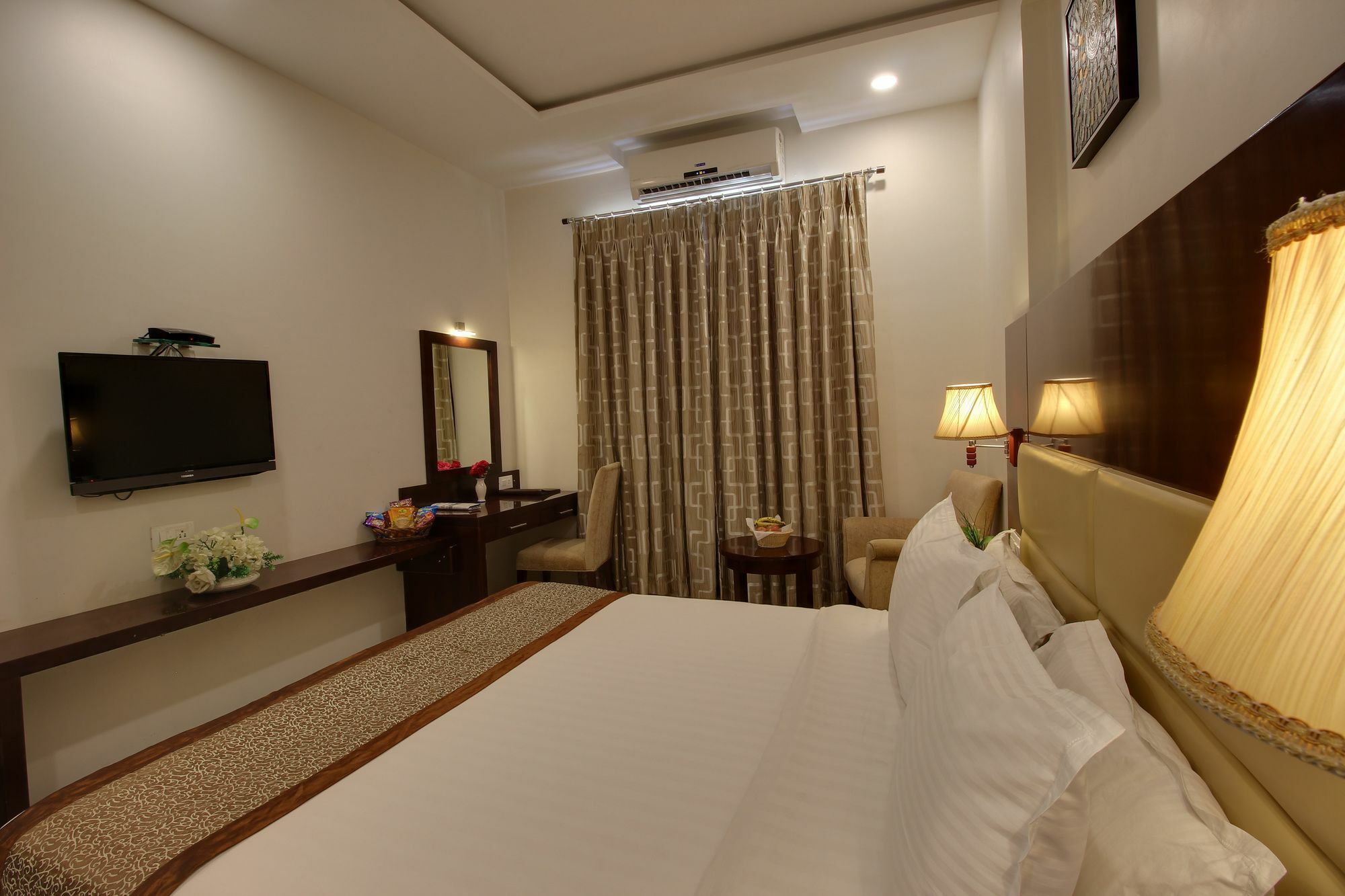 Hotel Sai Jashan Shirdi - Where Blessings & Comfort Meet מראה חיצוני תמונה